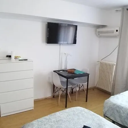 Apartment Domum Universitate Dalles - Intercontinental Bucharest