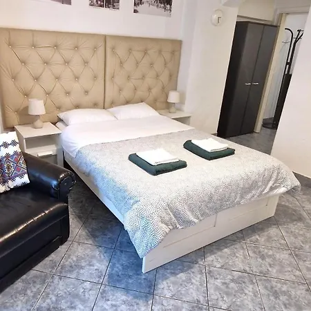 Domum Universitate Dalles - Intercontinental Apartamento Bucareste