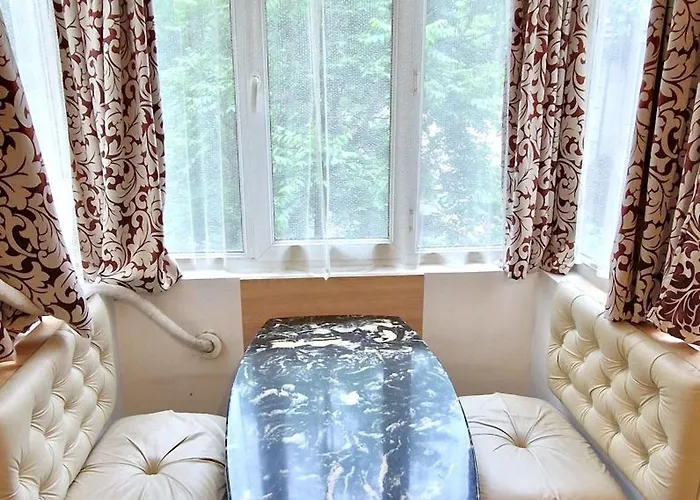 Domum Universitate Dalles - Intercontinental * Bukarest