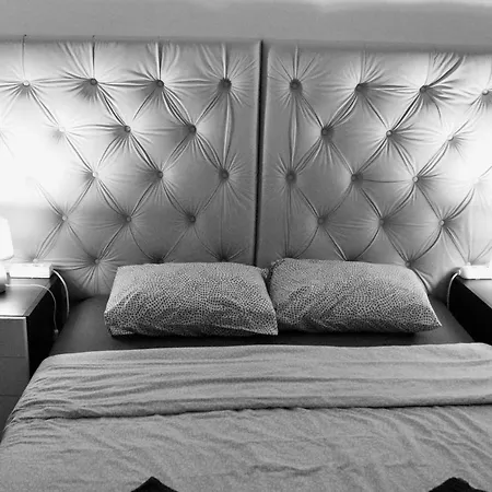 Apartament Domum Universitate Dalles - Intercontinental Bukareszt